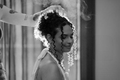 mobile - carousel-hero-element image-4