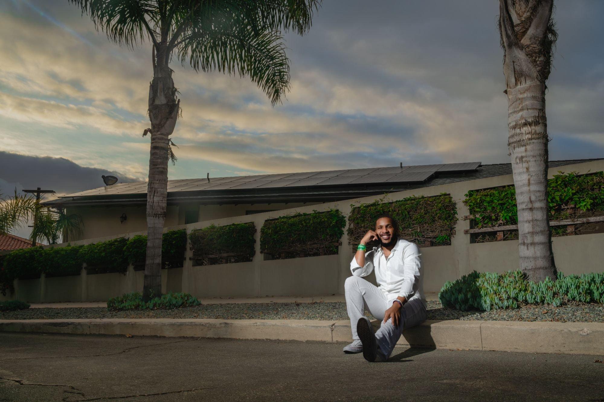 carousel-hero-element image-8